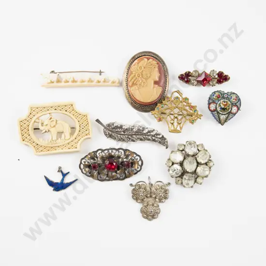 Collection of Assorted Vintage Jewellery incl sterling silver and ivory