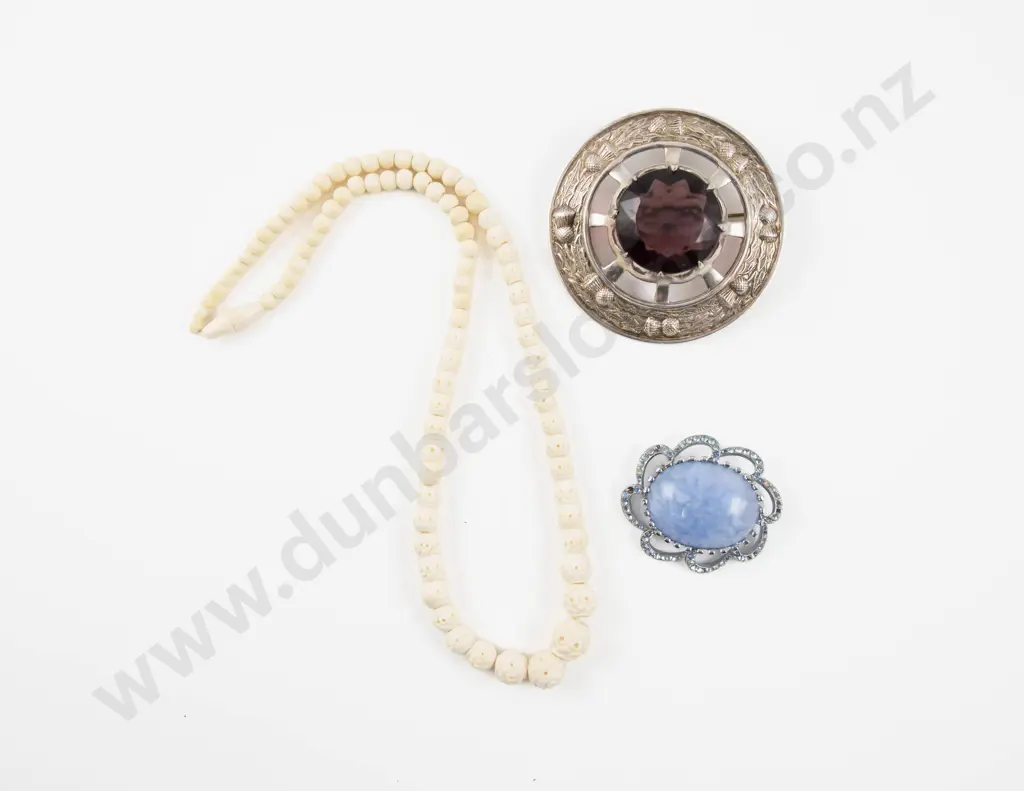 Single Strand Carved Ivory Bead Necklace Image 1++