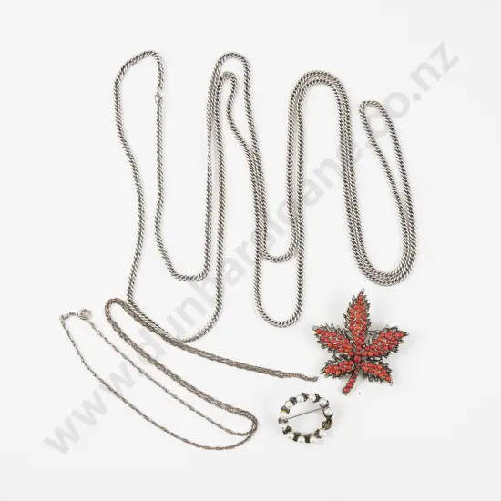 Costume Jewellery Coral Bead Brooch