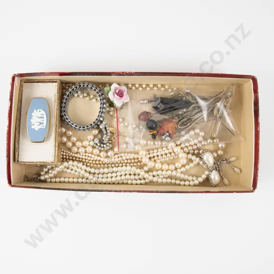 Vintage Wedgwood Blue Jasper Lipstick Holder with Collection of Hat Pins Imitation Pearl and Diamante Costume Jewellery