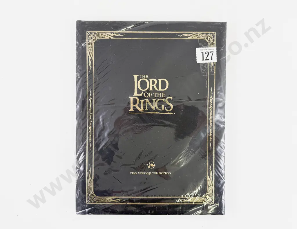 NZ The Lord of the Rings The Trilogy Collection Stamp Album Image 1++