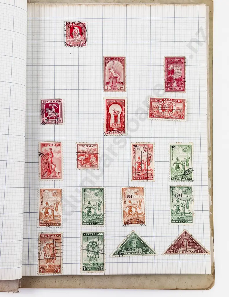 Vintage Album NZ Stamps all Pre-decimal Image 1++