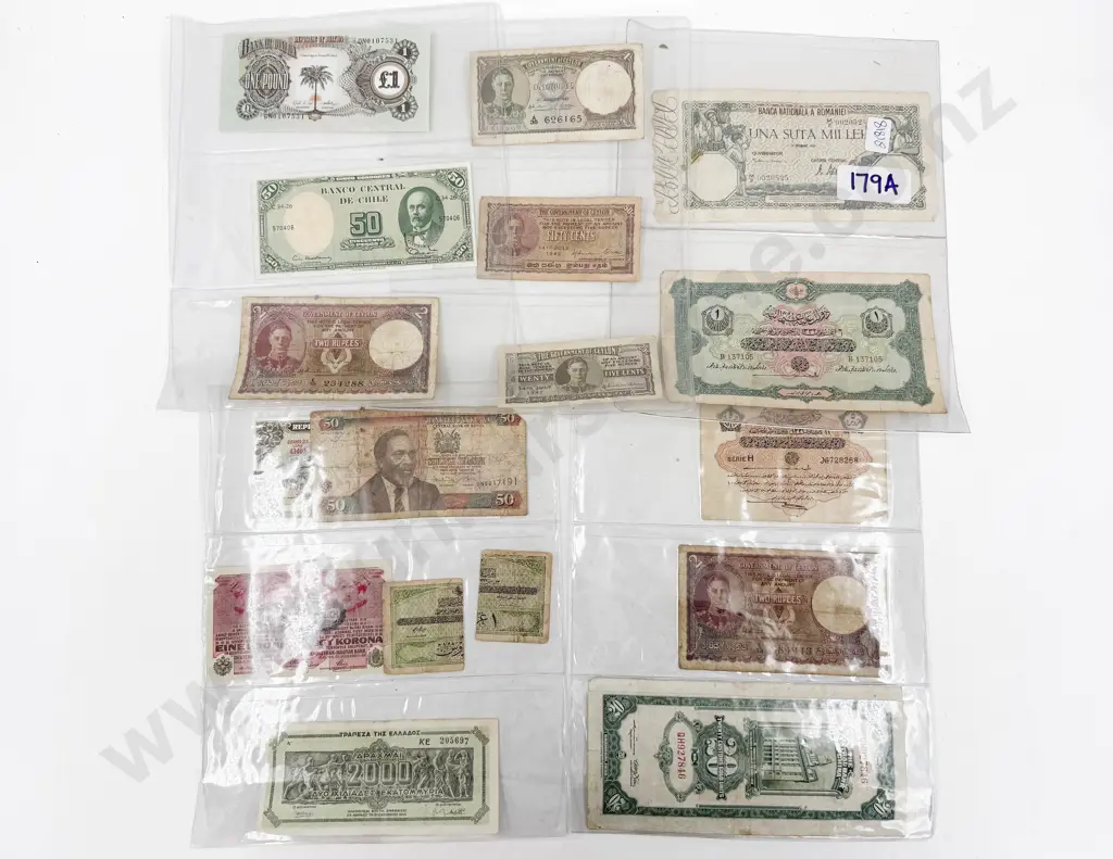 Small Collection Vintage World Bank Notes Image 1++