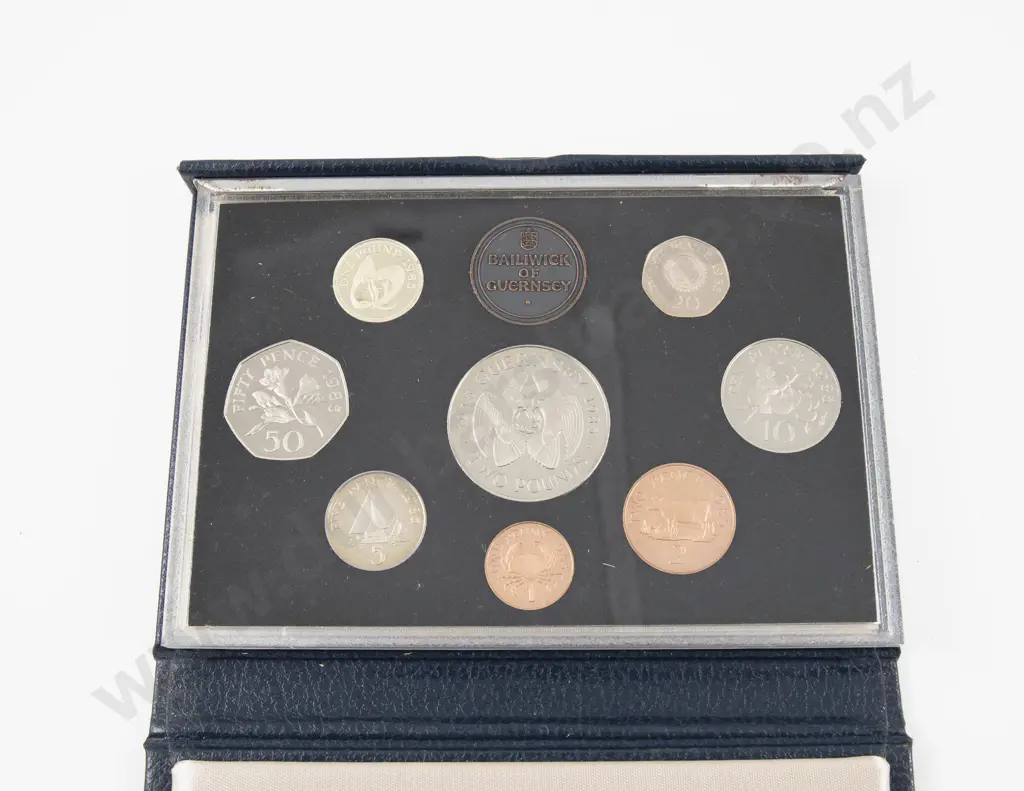 Guernesy 1985 Unc 8-Coin Set Image 1++