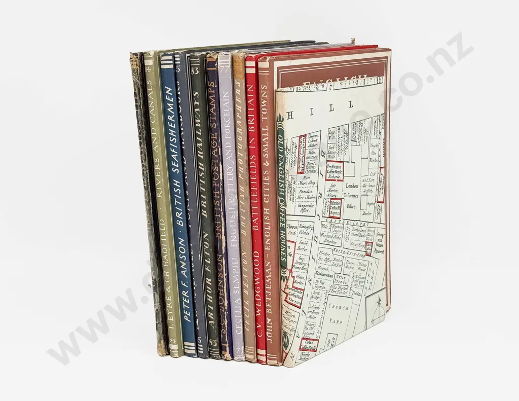 10 Vintage Britain in Pictures Editions Image 1++