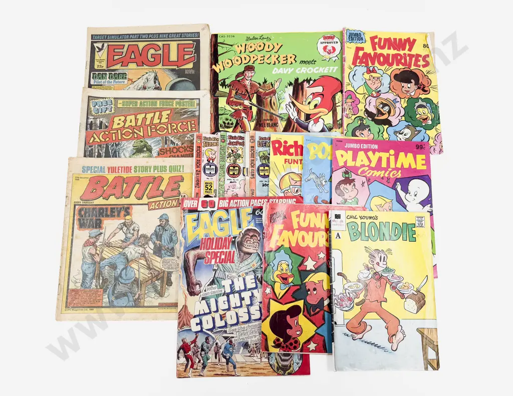 Qty of Assorted Vintage Comics Image 1++