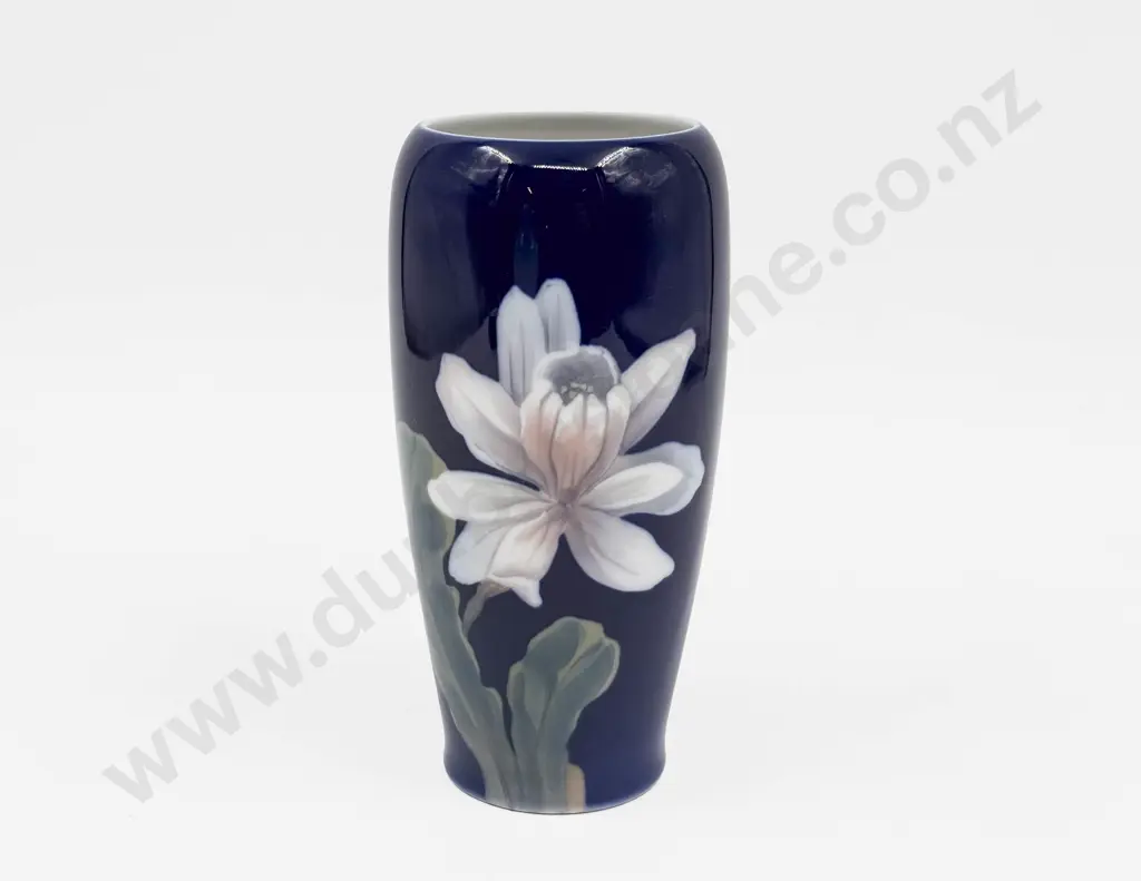 Royal Copenhagen Vase Image 1++