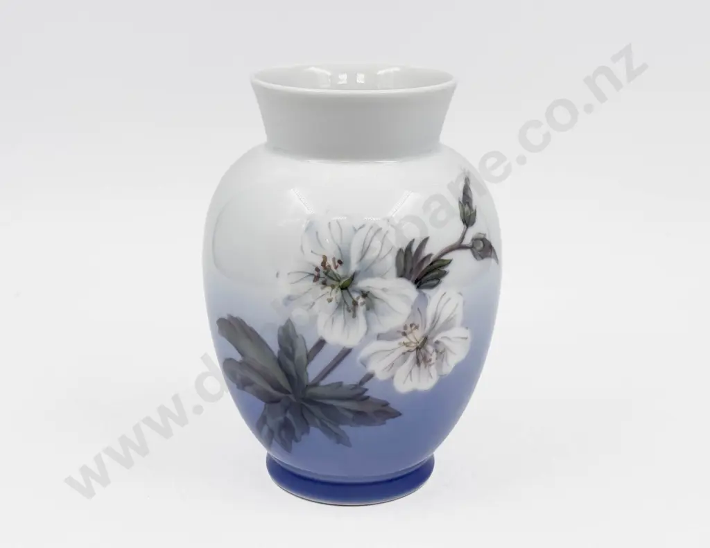 Royal Copenhagen Vase Image 1++