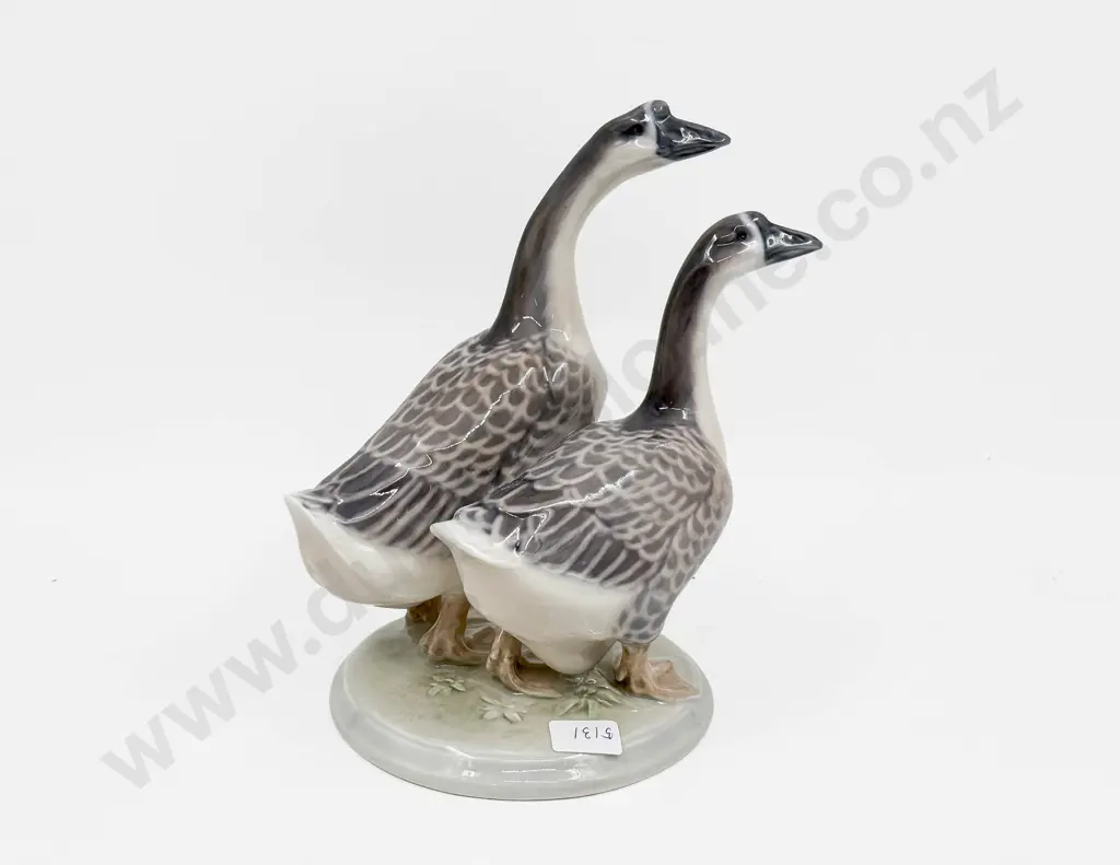 Royal Copenhagen Figure Group of Geese Image 1++