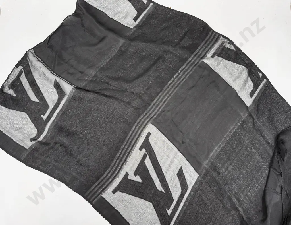 Louis Vuitton Style Monogram Scarf Image 1++