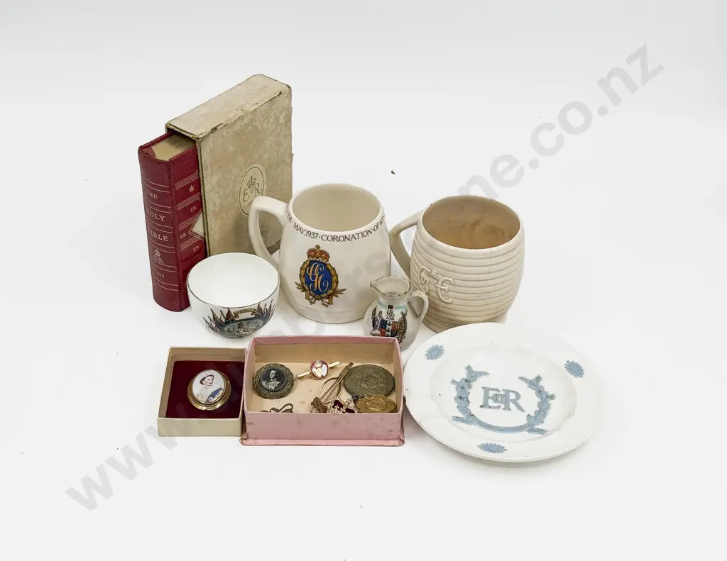 Qty of Assorted Royal Comm. together with Badges Brooch etc Image 1++