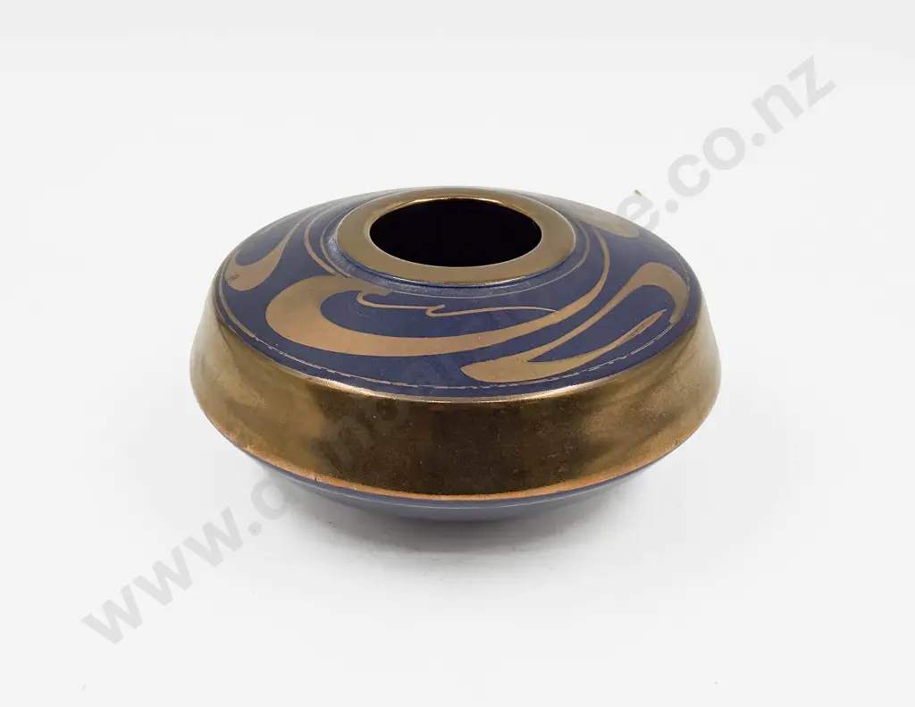 Peter Collis Squat Vase Image 1++