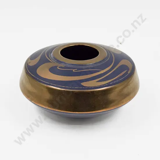 Peter Collis Squat Vase