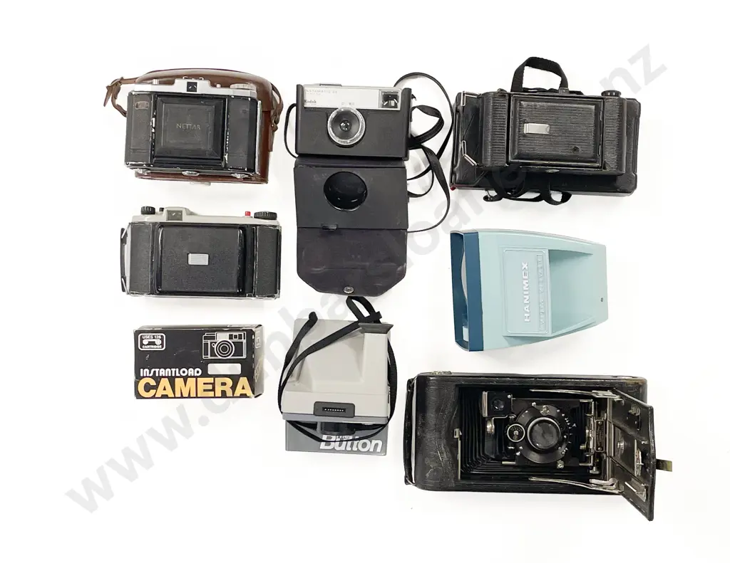 Box Qty of Assorted Vintage Cameras & Accessories Image 1++