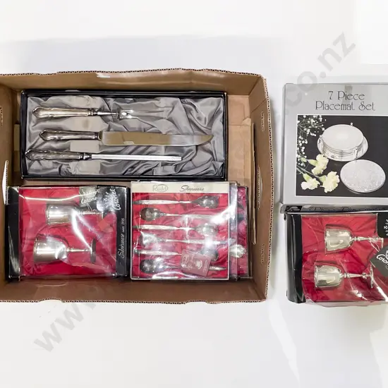 Qty of Assorted Boxed S/P incl Carving Set
