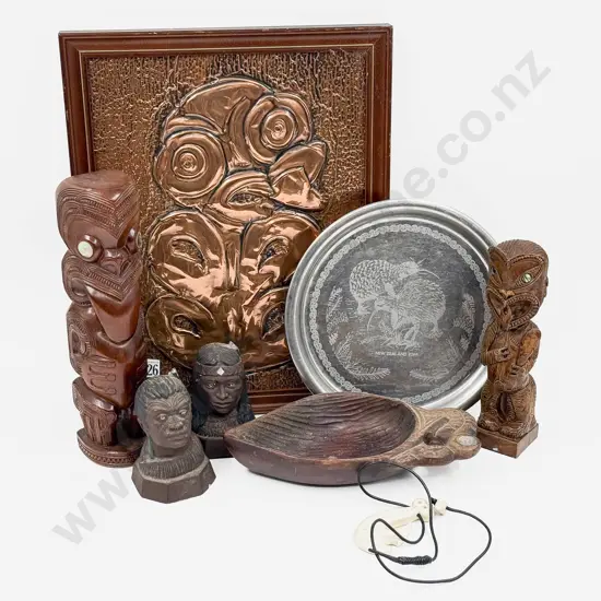 Qty of Assorted NZ Tourist Ware