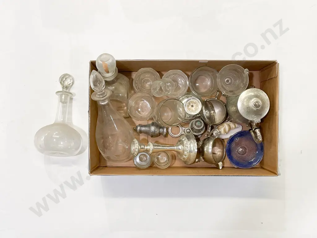 Qty of Assorted S/P & Glassware incl Decanters Image 1++