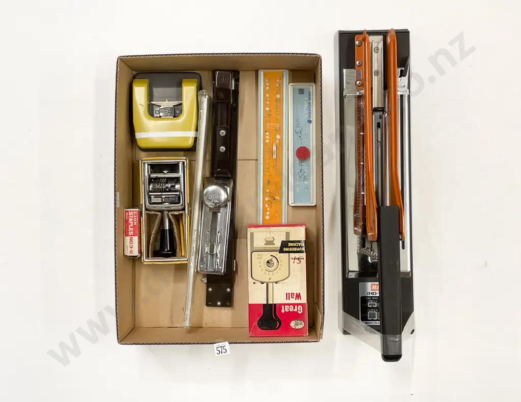 Qty of Assorted Vintage Office Items etc Image 1++