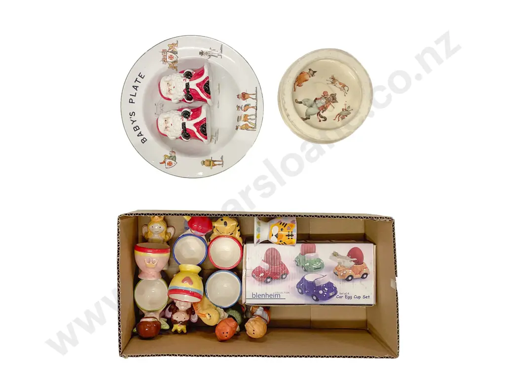 Qty of Assorted Novelty Egg Cups Etc Image 1++