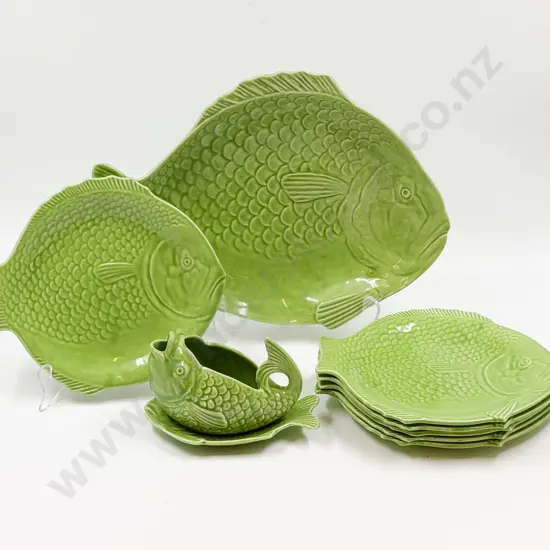 Shorter & Sons Green Glazed Fish Form China