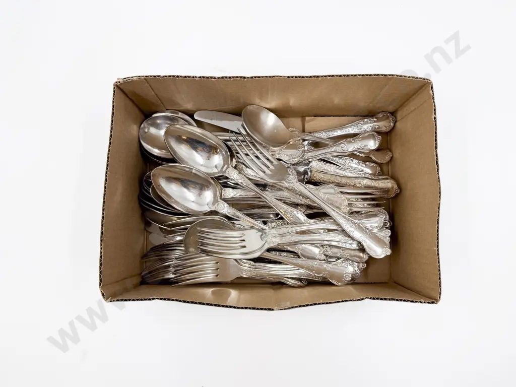 Qty of Assorted S/P Cutlery Image 1++