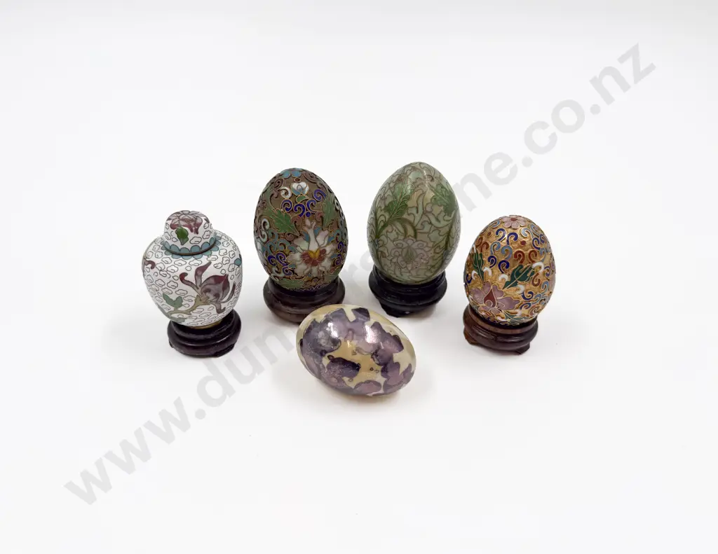 Qty of Assorted Decorative Eggs together with Cloisonne Jar Image 1++