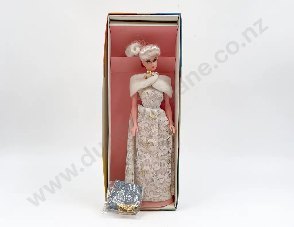 Boxed Near New NZ Debbie Doll Image 1++