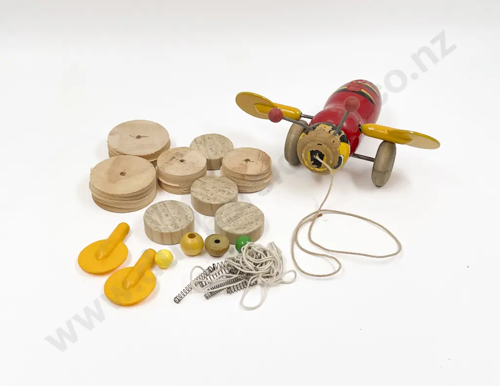 Buzzy Bee Wooden Toy Pull-a-Long with some toy restoration parts Image 1++