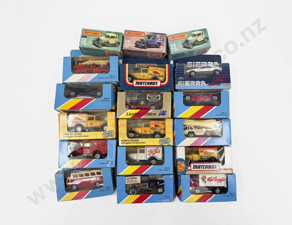 18 Matchbox MB Window Boxed Models Image 1++