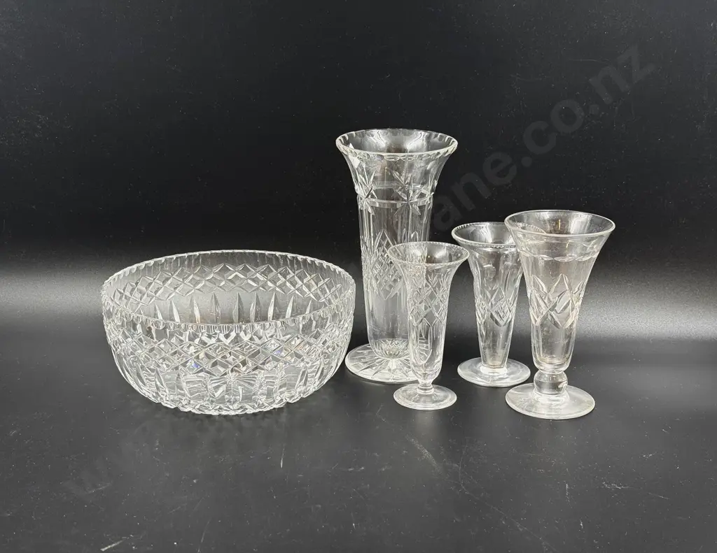 Crystal Bowl & Four Crystal Vases Image 1++