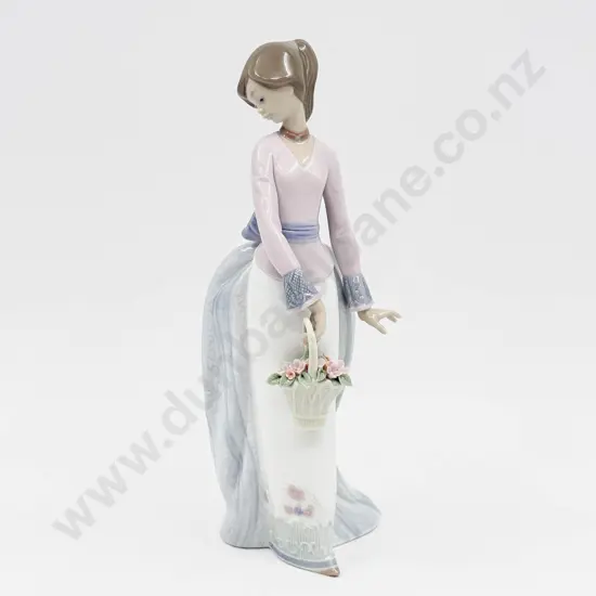 Lladro Figure