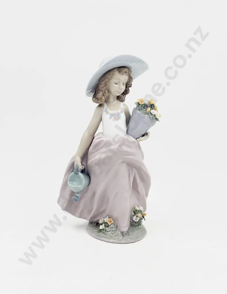 Lladro Figure Image 1++