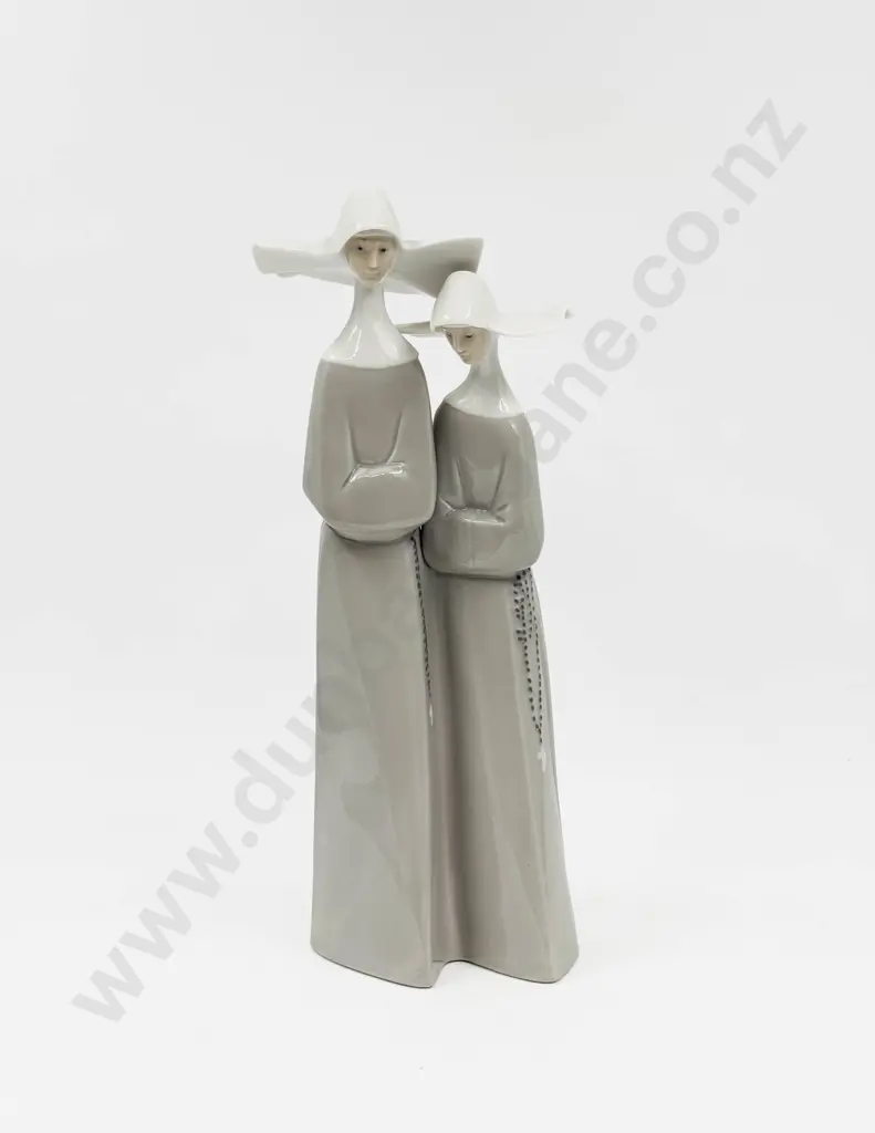 Lladro Figure Group of Nuns Image 1++