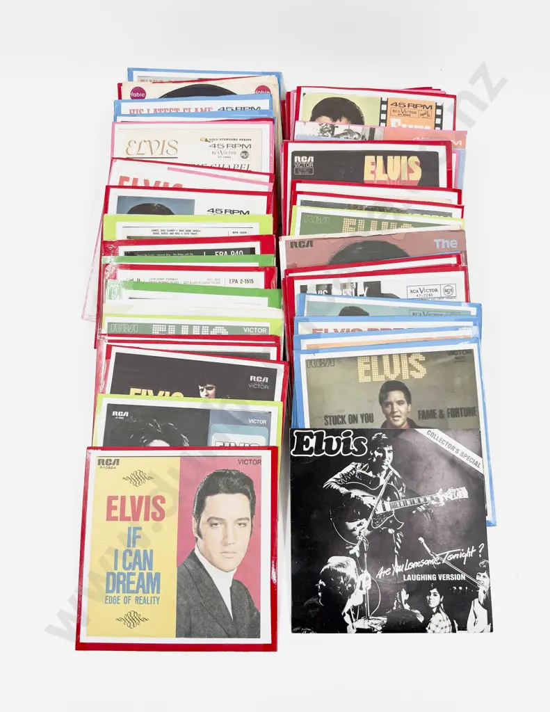 Qty of 45 RPM Vinyl Records incl Elvis Image 1++