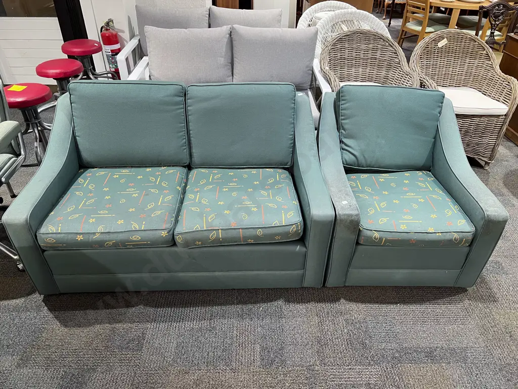 Three Pce Slope Arm Upholstered Lounge Suite Image 1++