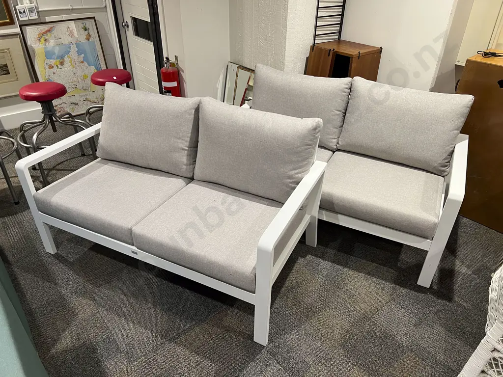 Modern Outdoor Two Pce Sofa Suite Image 1++
