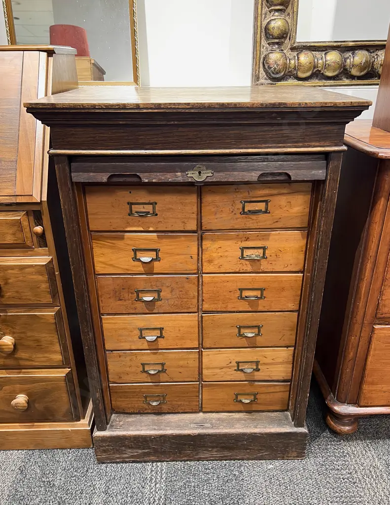 Vintage "The Lebus Cabinet" Image 1++
