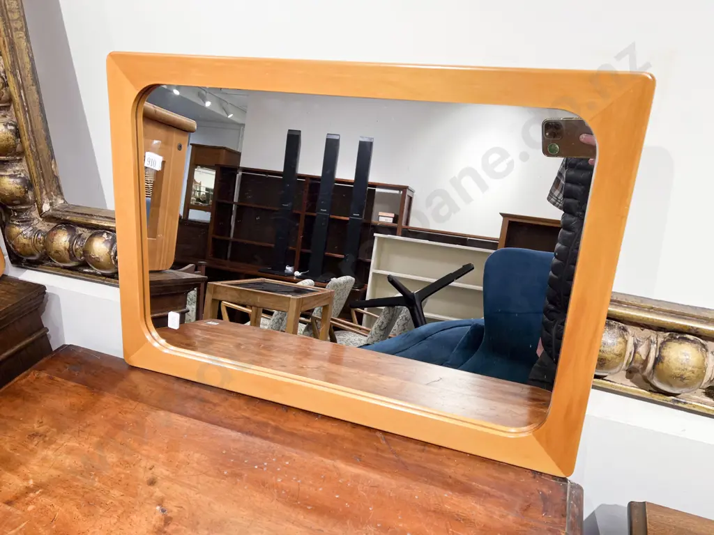 Rectangular Wall Mirror Image 1++