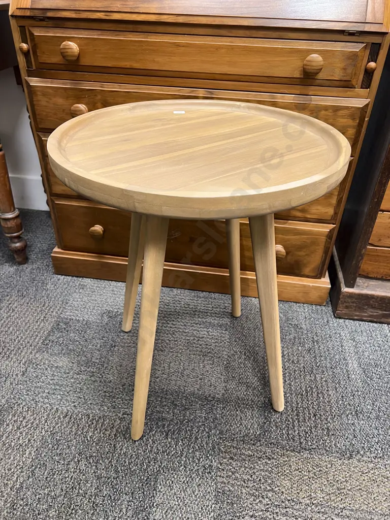 Modern Circular Side Table Image 1++