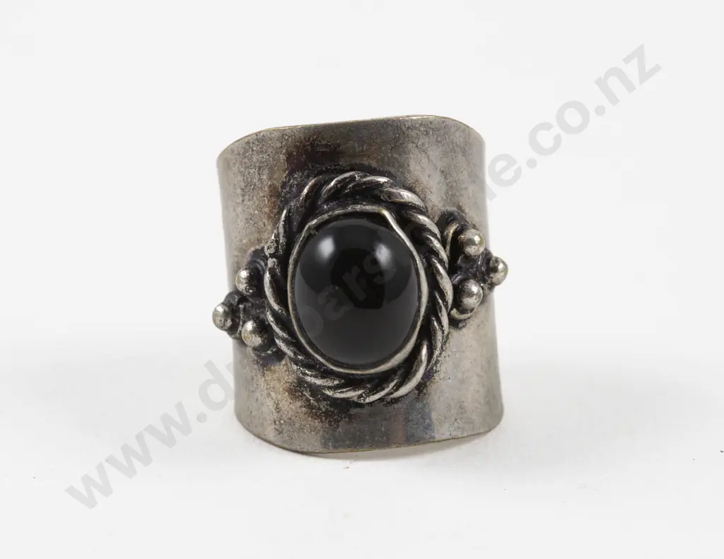 S/S Single Stone Large Band Ring Image 1++