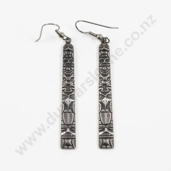 Pair S/S Engraved Totem Pole Pendant Drop Earrings