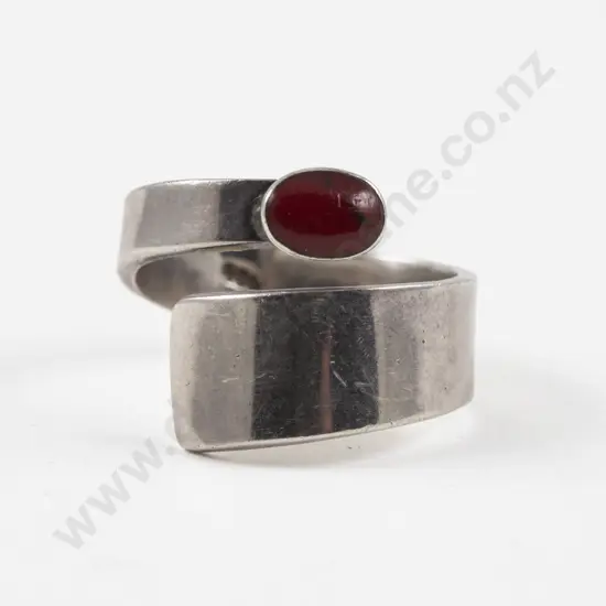 S/S Single Cabochon Gem Stone Ring