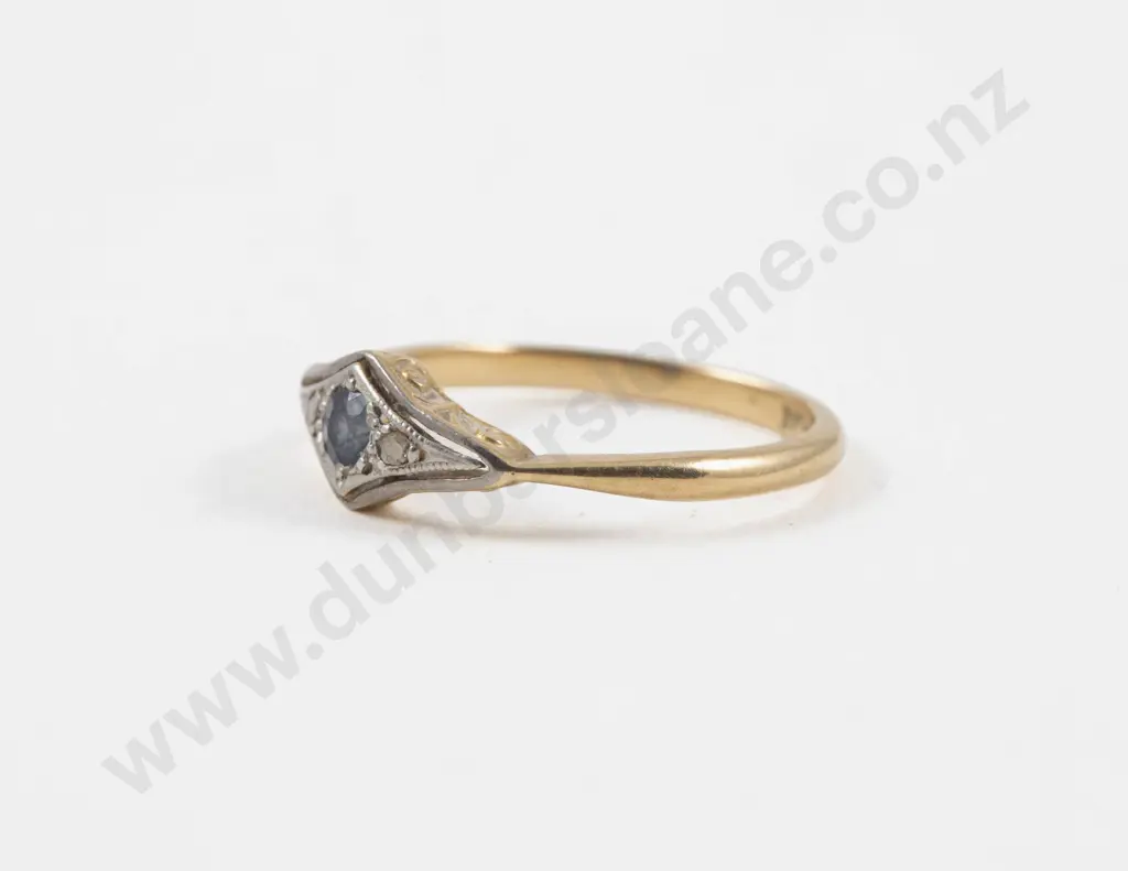 Vintage 18ct Three Stone Diamond and Sapphire Ring Image 1++