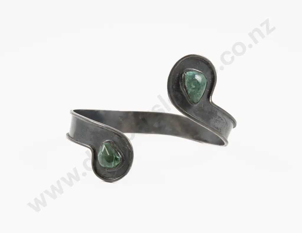 .935 Silver Two Green Gem Stone Cuff Bangle Image 1++