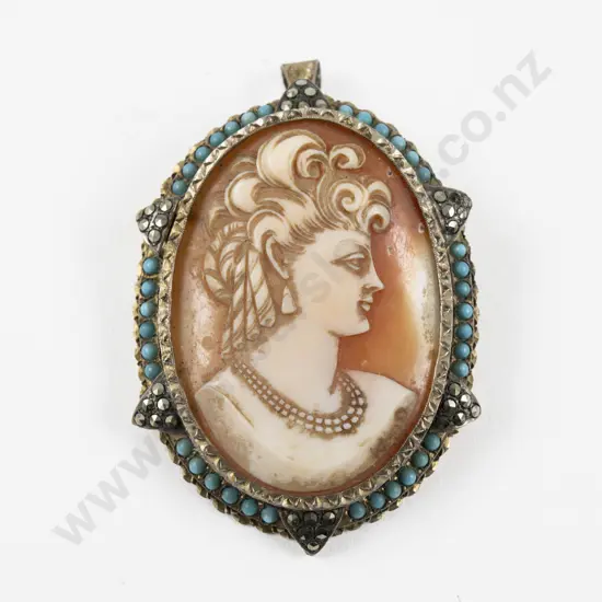 Vintage Classical Portrait Cameo Brooch