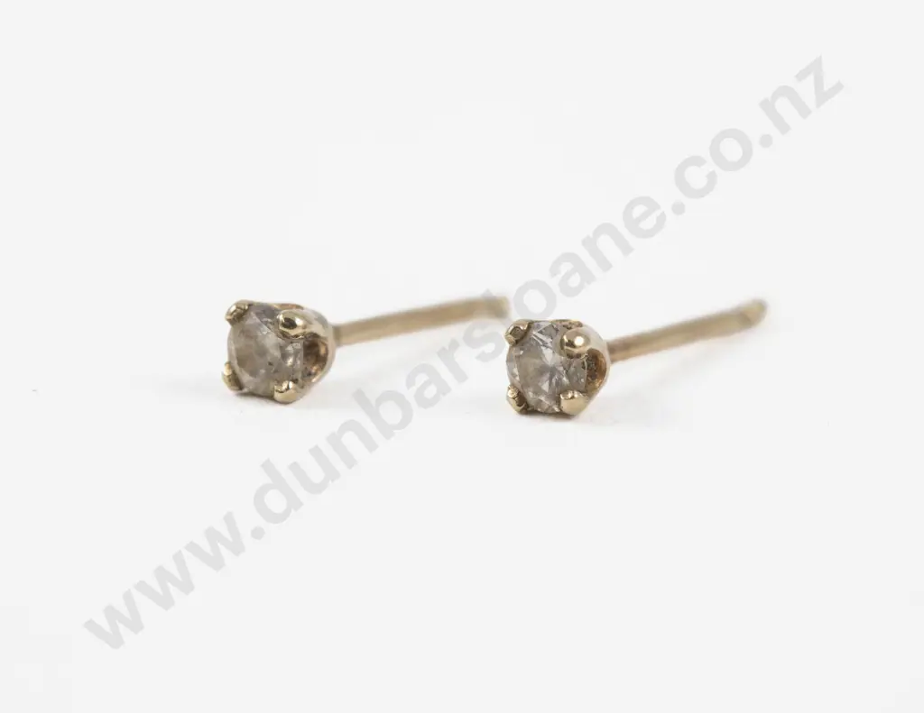 Pair 9ct Single Diamond Stud Earrings Image 1++