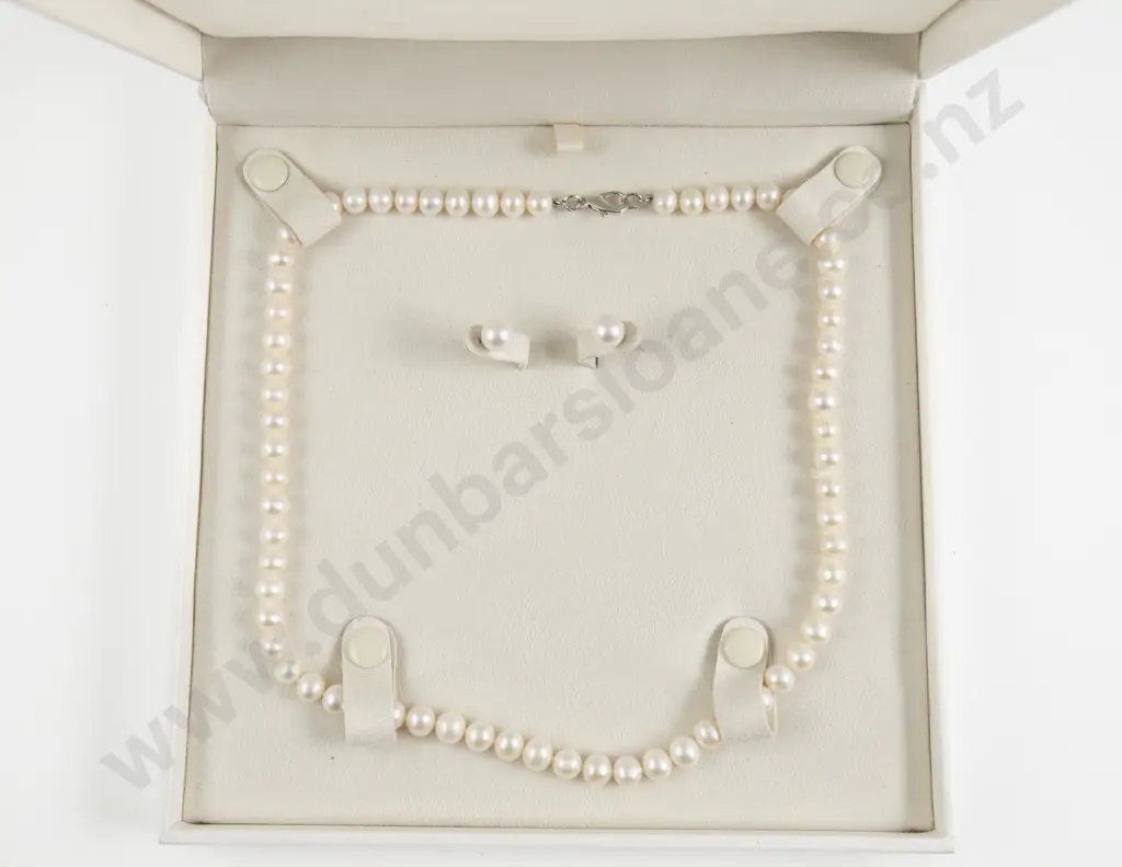 Single Strand Slightly Graduated Cultured Pearl Necklace Image 1++
