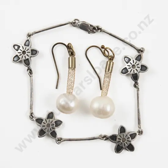 S/S Fancy Flower Bracelet with Pair Pendant Drop Earrings