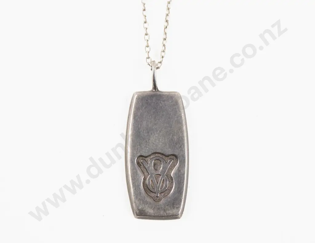 1932 S/S Ford V8 Emblem Pendant Image 1++