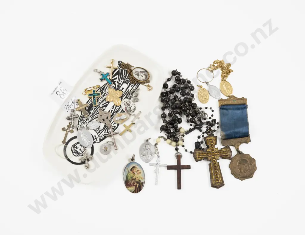 Collection of Religious Jewellery Image 1++